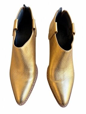 Sigerson Morrison Gold Metallic Leather Pointed Toe Ankle Boots Back Zip Sz 7.5
